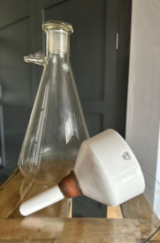 Vintage 4 Litre Laboratory Filter Flask with Porcelain Buchner Funnel – Scientific Glassware