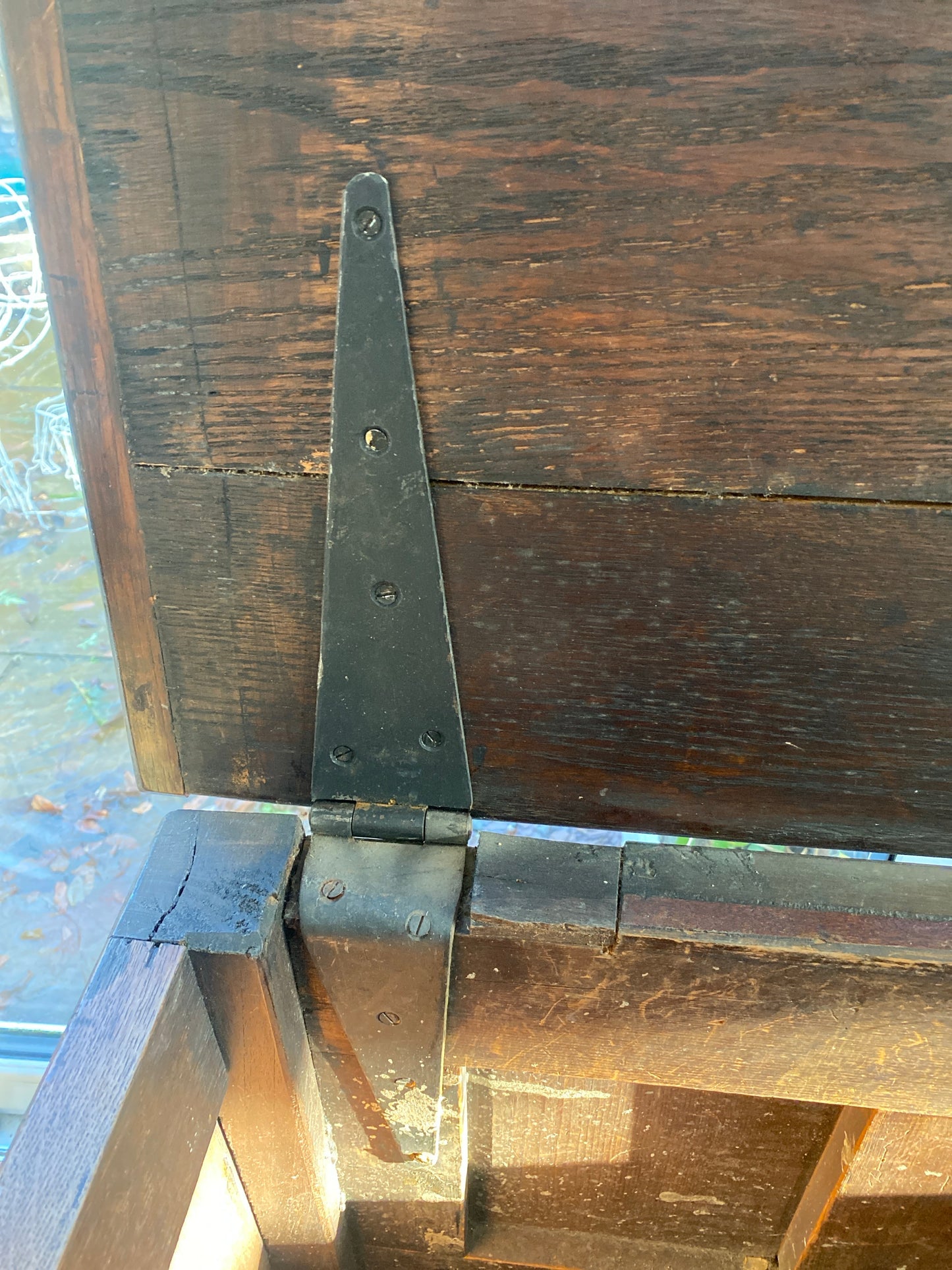 Antique Carved Oak Chest – Late 19th / Early 20th Century Blanket Box